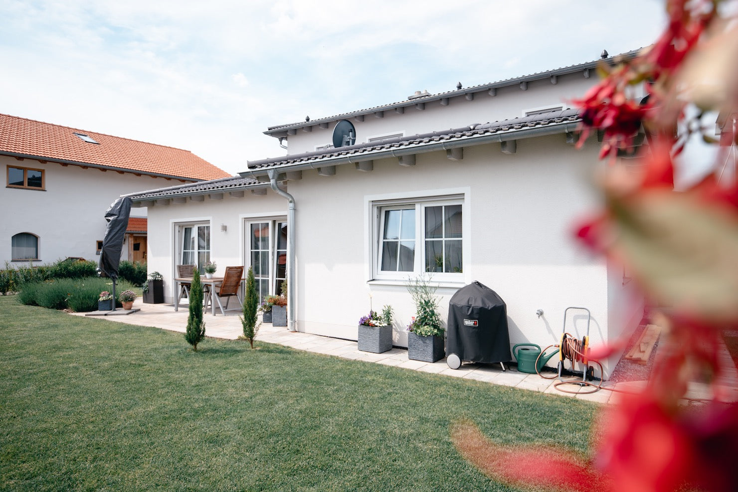 Architekturfotografie für hochwertige Immobilien und Gewerbeobjekte – Projekt FischerBau, Bauträger, Weidenbach – geschmacksRaum® WERBEAGENTUR