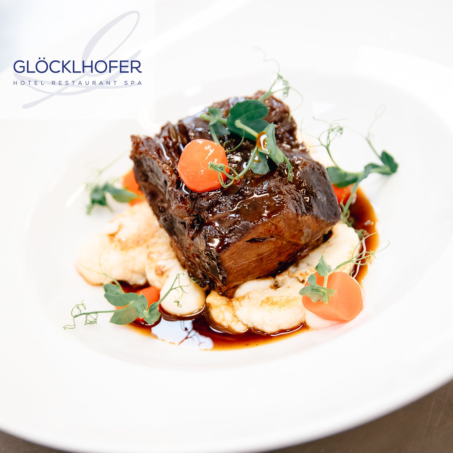 Atmosphärische Food-Photography und Interieur-Design im Restaurant Glöcklhofer Tagesgericht in Szene gesetzt – Visuelles Marketing von geschmacksRaum® WERBEAGENTUR