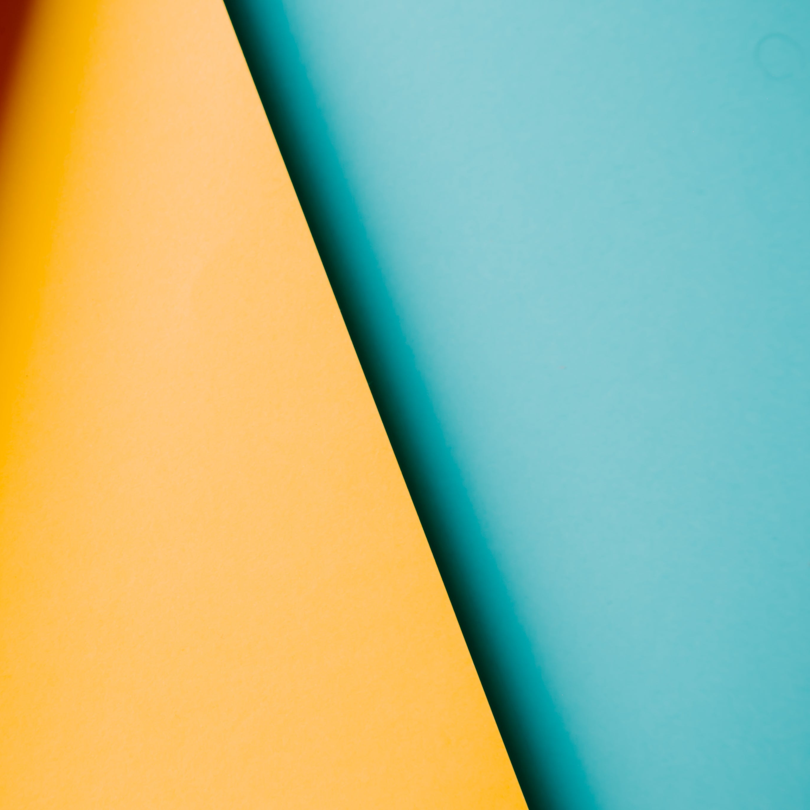 Detailansicht Corporate Design Entwicklung – Farbauswahl und Haptik – geschmacksRaum® WERBEAGENTUR
