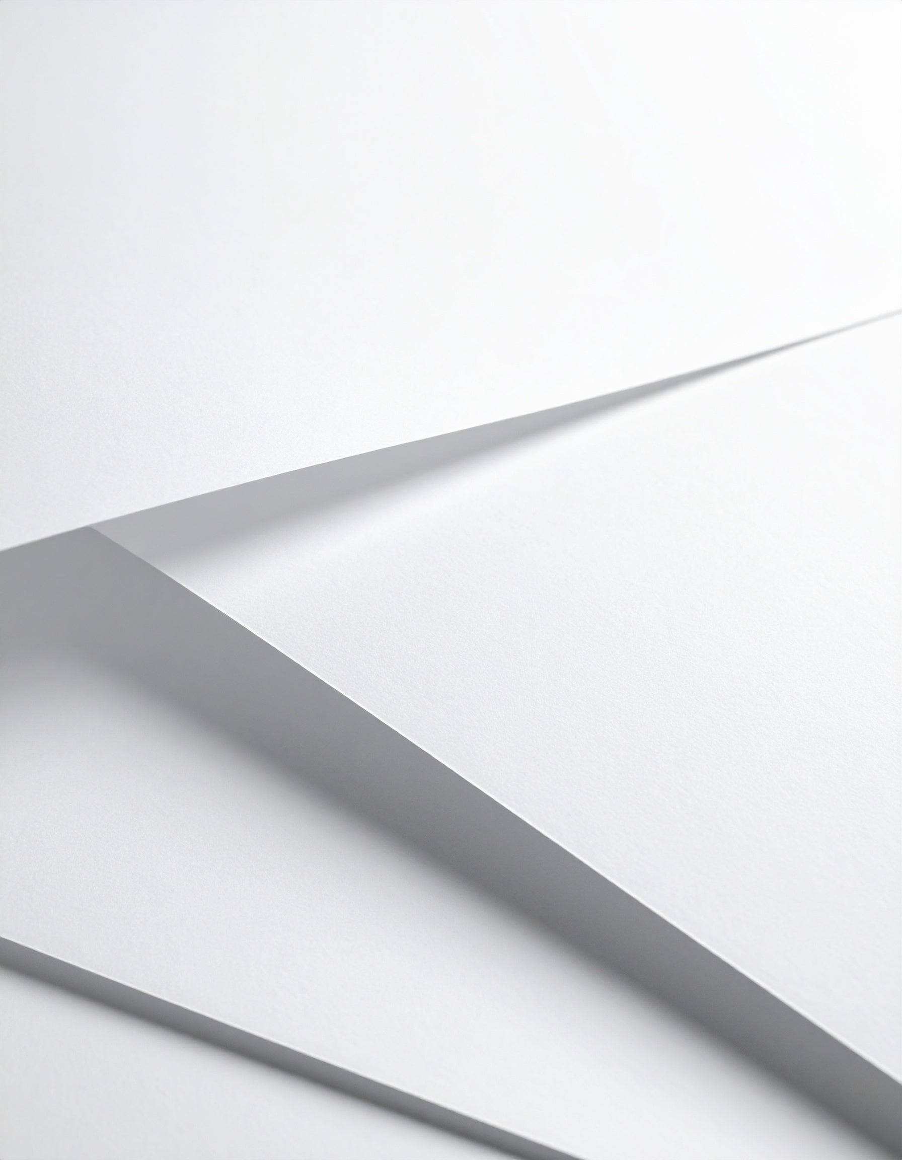 Design-Ästhetik: Detailaufnahme von weißem Papier – geschmacksRaum® WERBEAGENTUR – Ihr Partner für Kampagnen & Werbung im Landkreis Mühldorf a. Inn